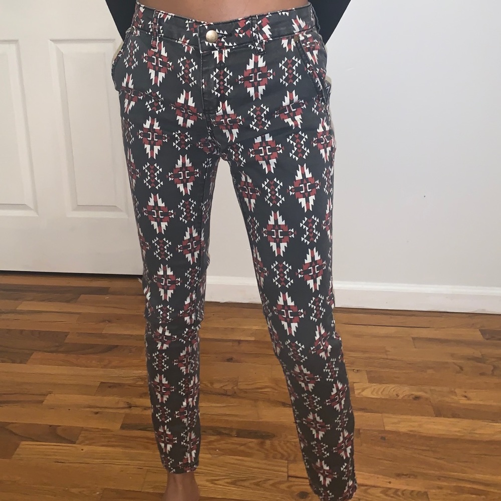 Tribal printed pants 🔥